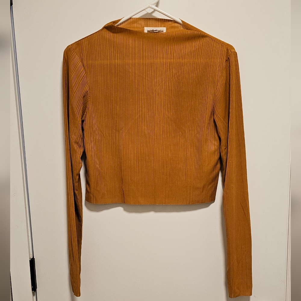 Native Youth XS Yellow Long Sleeve fitted top